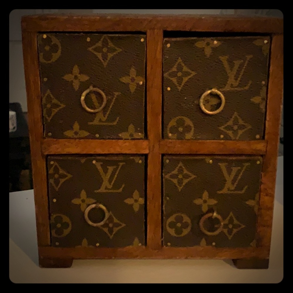 Repurposed decorative box